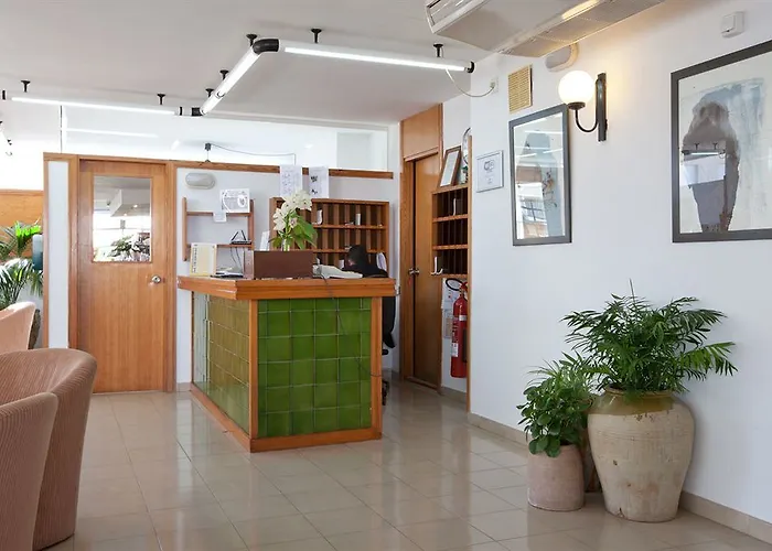 Daire Cabot Hobby Club *