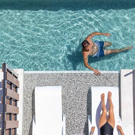 Cabot Hobby Club Apartment