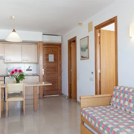 Cabot Hobby Club Apartment