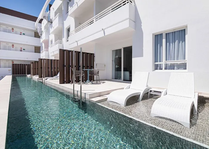 Cabot Hobby Club 아파트 *