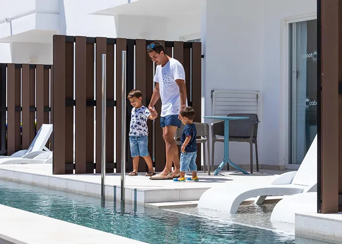 Апартаменты Cabot Hobby Club