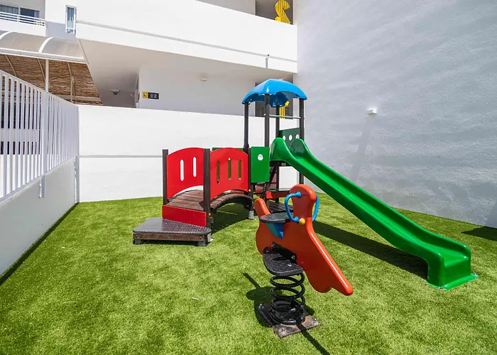 Cabot Hobby Club Апартаменты