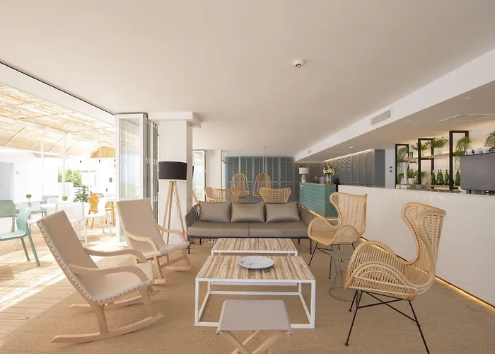 Cabot Hobby Club * 波连萨港