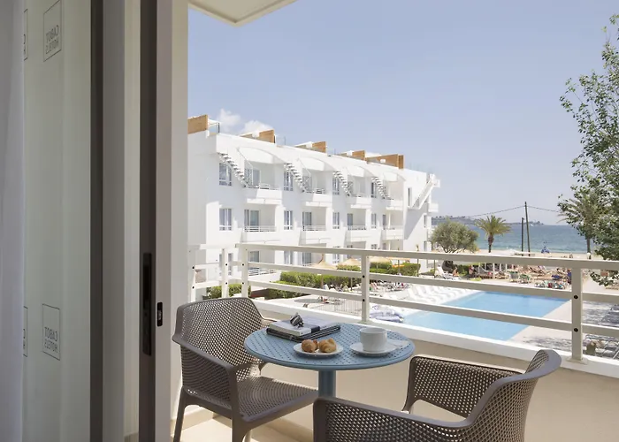 Cabot Hobby Club Апартаменты