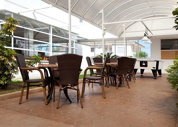 Апартаменты Cabot Hobby Club