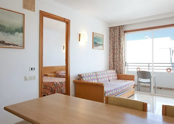 Cabot Hobby Club 포엔샤 항구